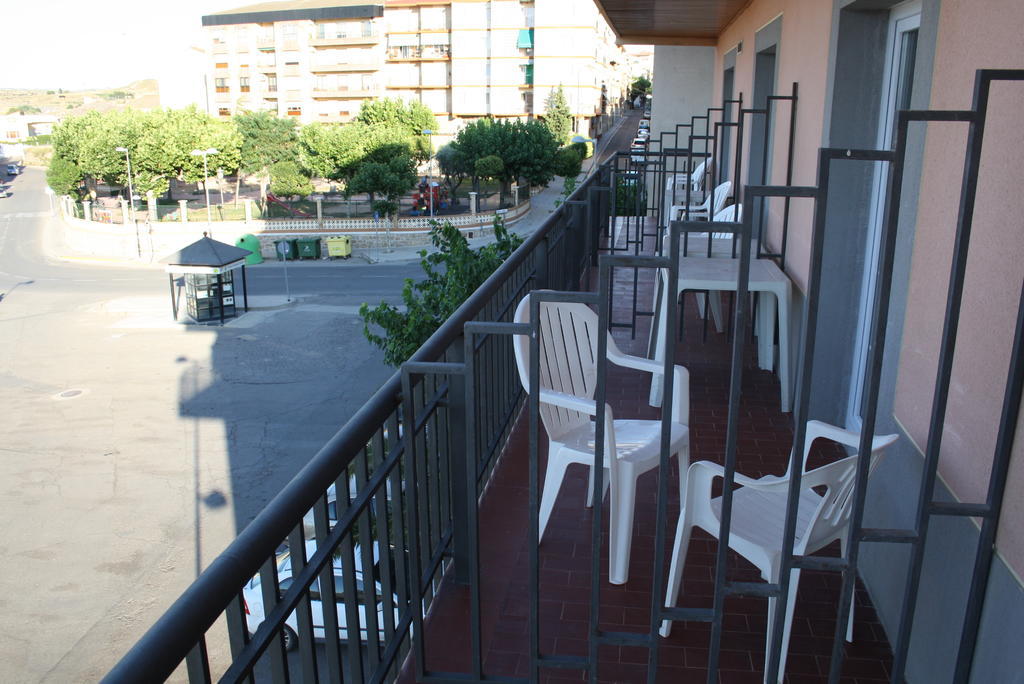 Hotel Mar De Aragon Caspe Exterior foto