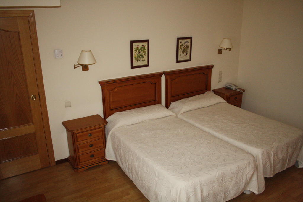 Hotel Mar De Aragon Caspe Cameră foto
